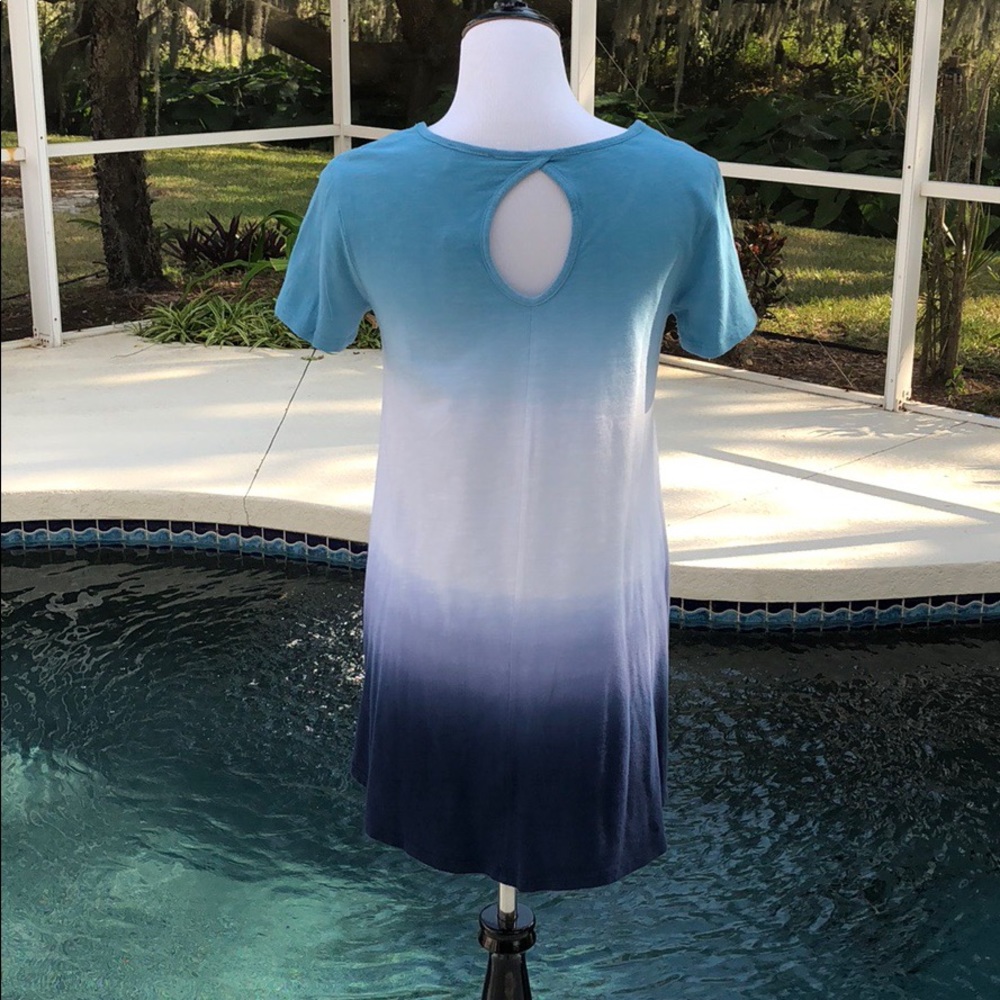 💙 3 LEFT Ocean Blue Dip Dyed Top. S-M-L - Picture 4 of 5